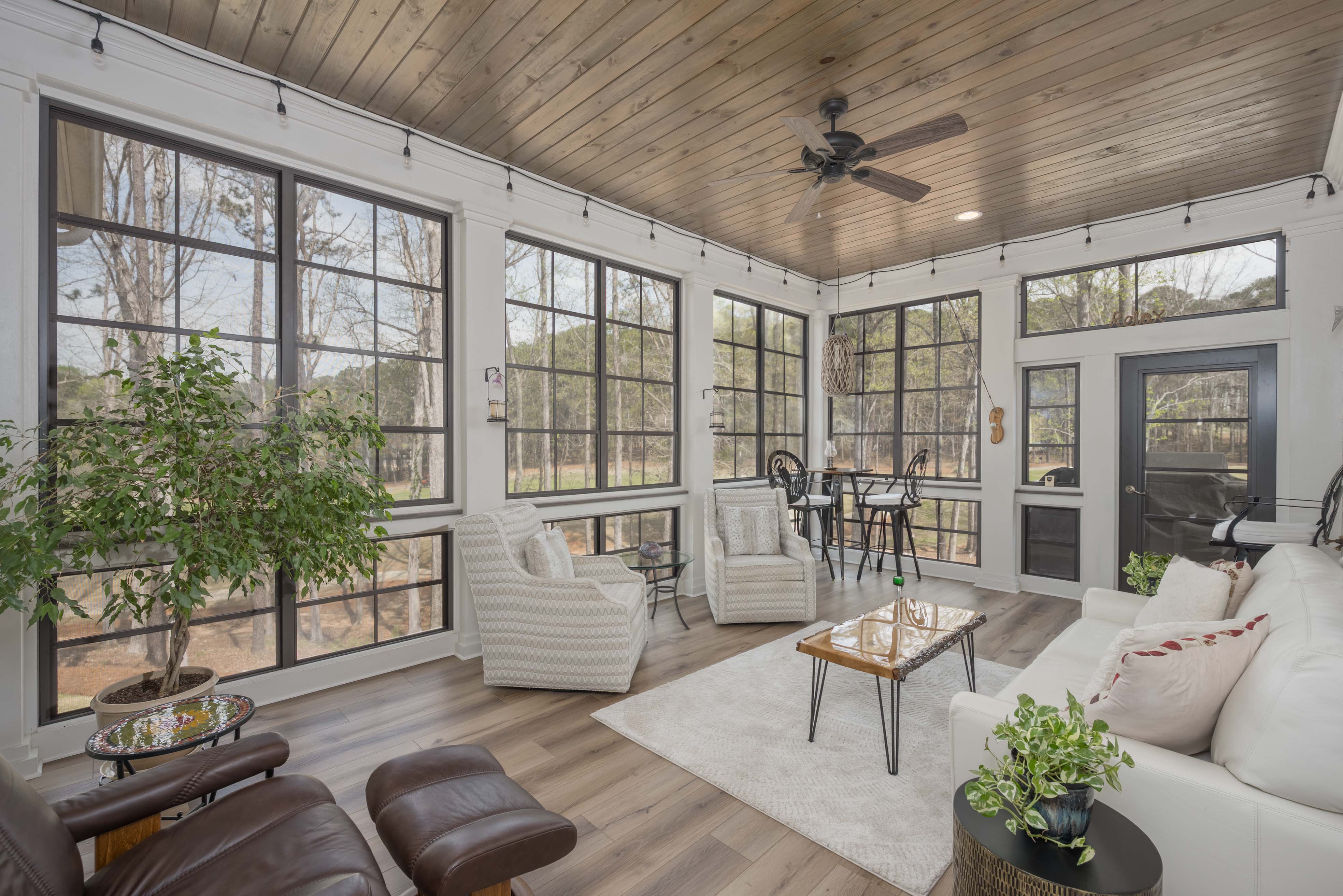 1140 Long Cove Drive image 8